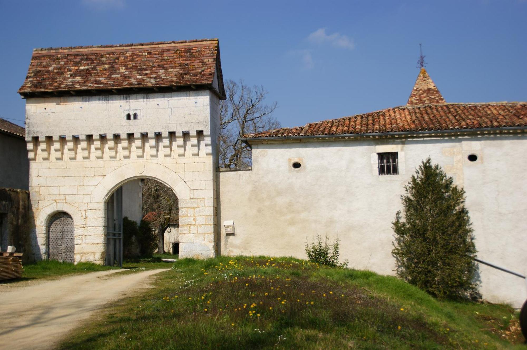 Chateau De La Combe Puyrenier Luaran gambar