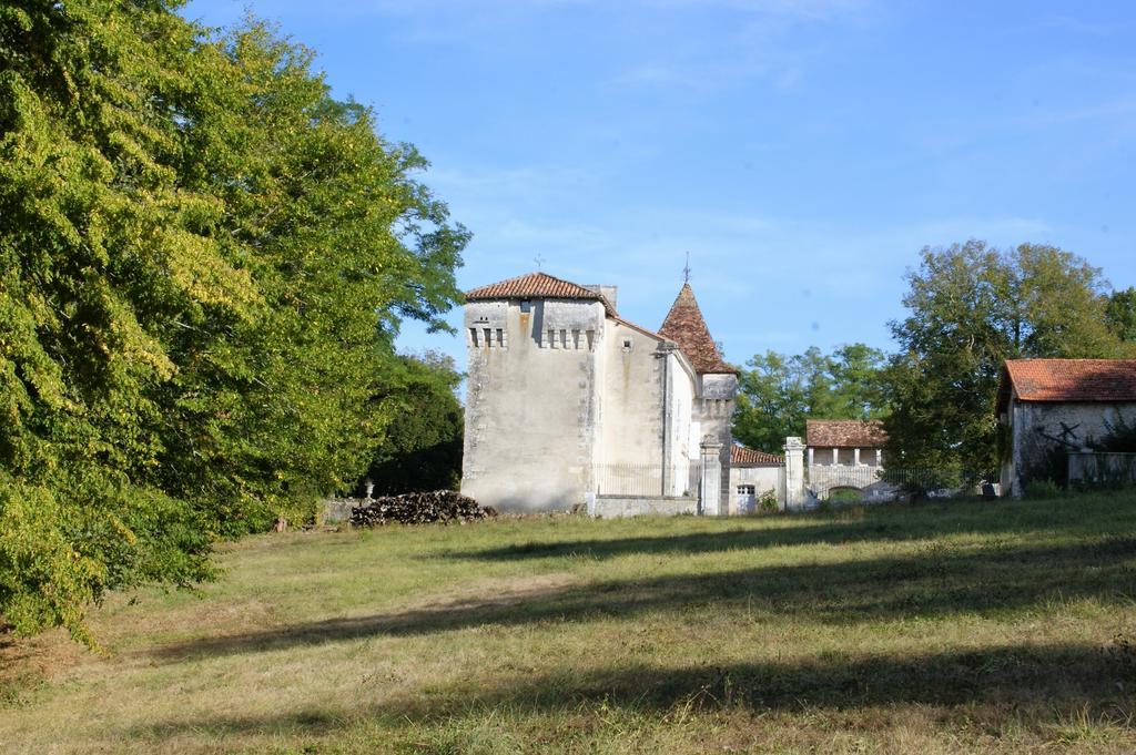 Chateau De La Combe Puyrenier Luaran gambar
